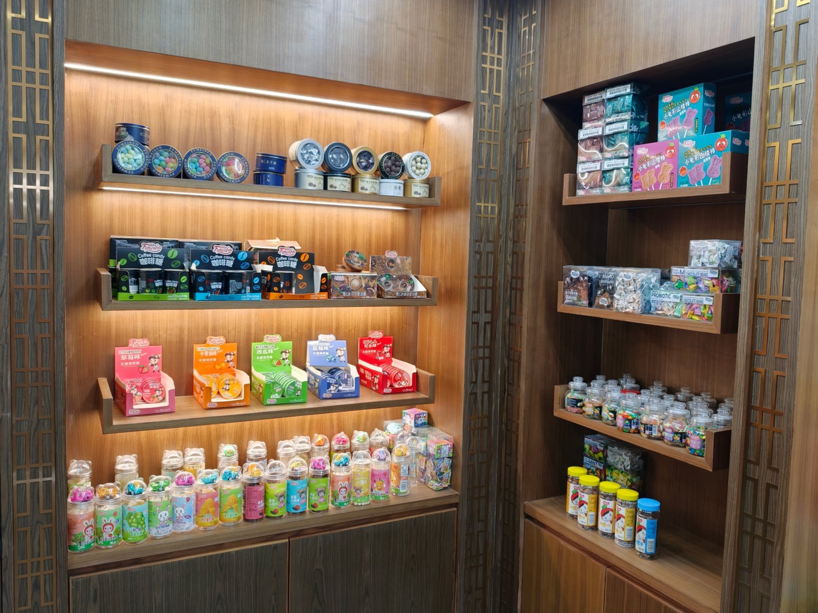 FUMEIDUO candy showroom product display